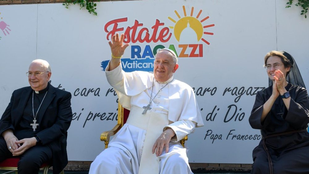 O Papa às crianças da Colônia de Férias no Vaticano: “Façam a paz, é a coisa mais linda”